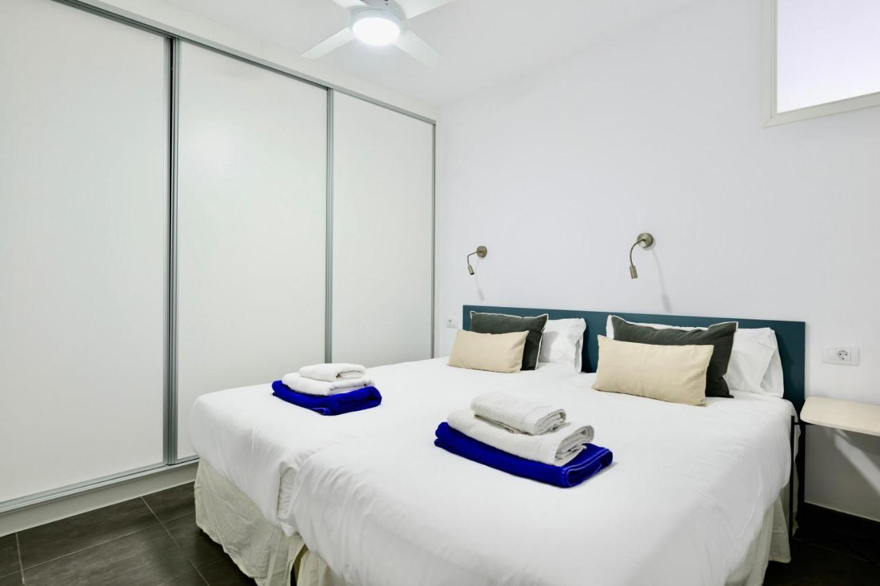 Charming 2 Bedroom Retreat With Beachfront Views San Bartolomé المظهر الخارجي الصورة